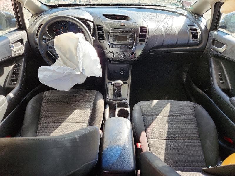 2017 KIA FORTE LX 8