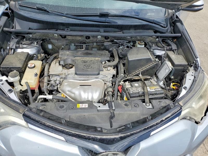 2018 TOYOTA RAV4 XLE 12