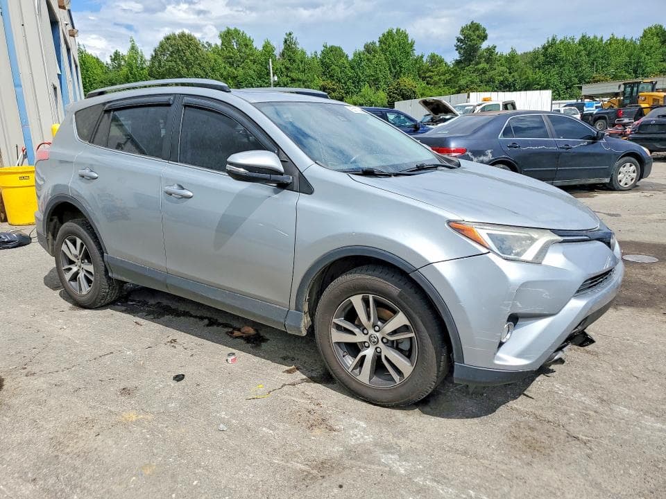 2018 TOYOTA RAV4 XLE 4