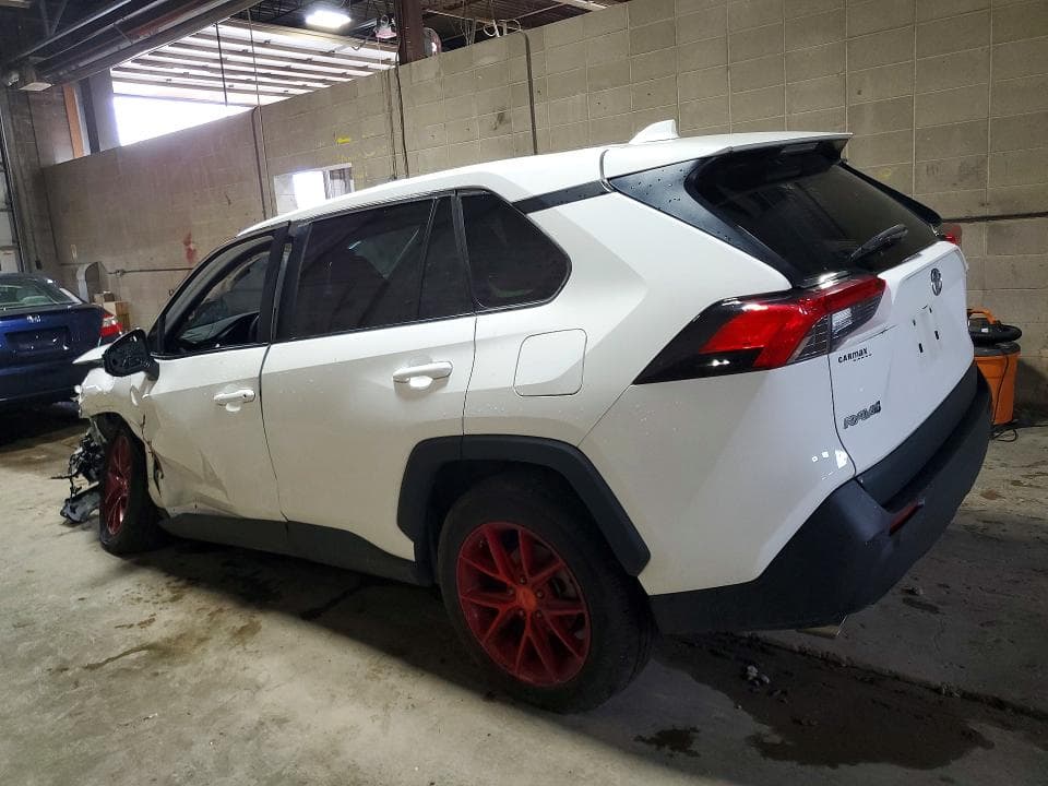 2023 TOYOTA RAV4 LE 2