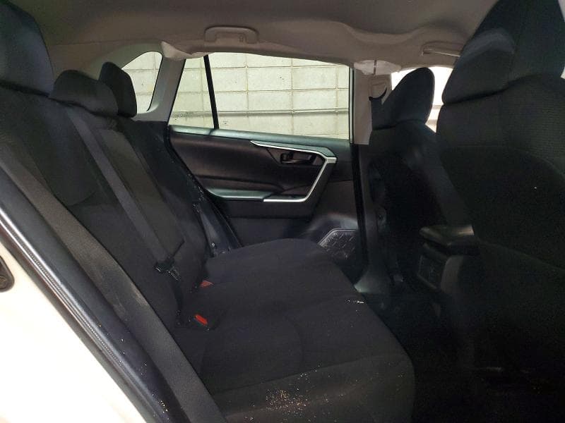 2023 TOYOTA RAV4 LE 11