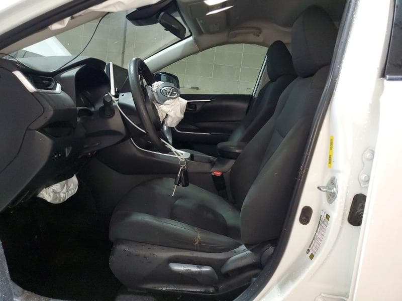 2023 TOYOTA RAV4 LE 7