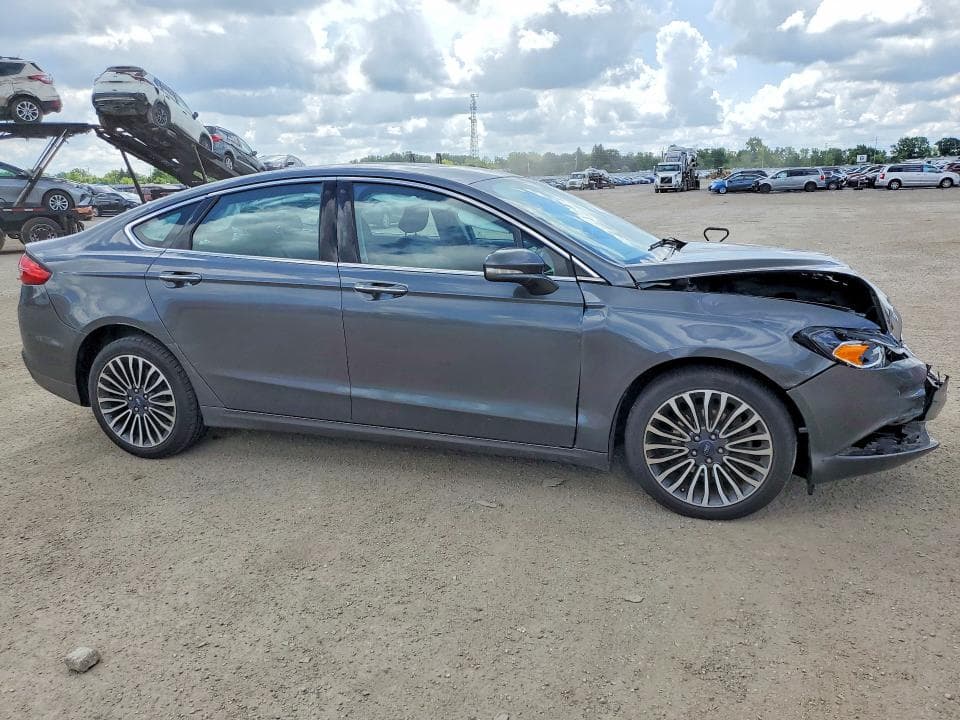 2017 FORD FUSION SE 4
