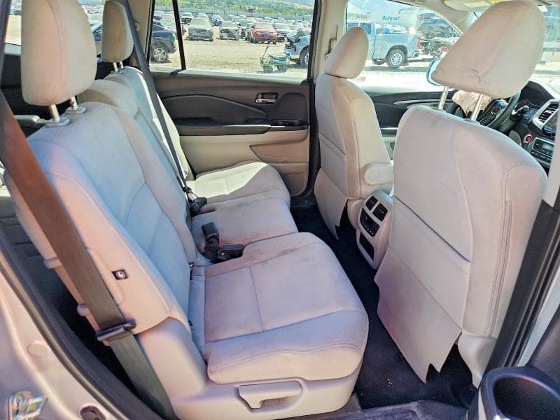 2018 HONDA PILOT EX 10