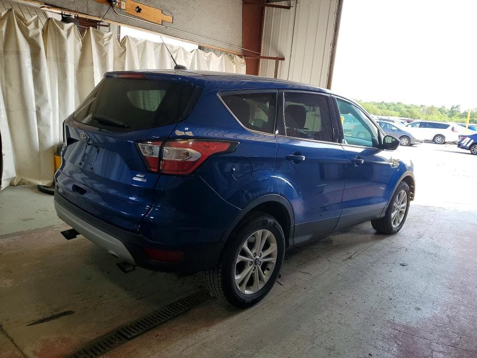 2017 FORD ESCAPE SE 3