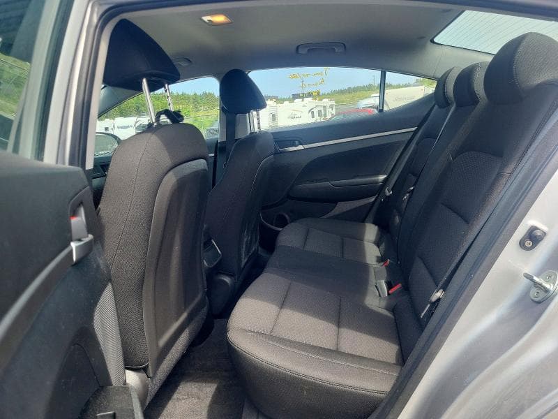 2020 HYUNDAI ELANTRA SE SE 10