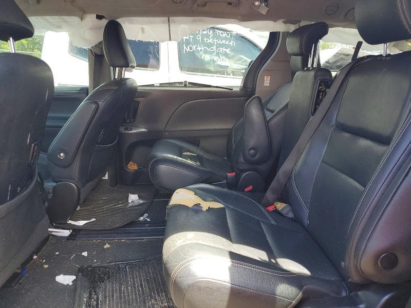 2019 TOYOTA SIENNA SE 8-PASSENGER SE 8-PASSENGER 10