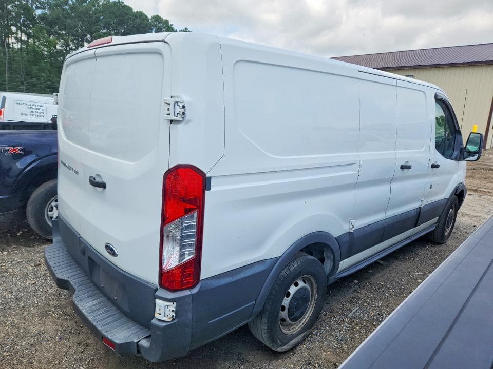 2017 FORD TRANSIT T-150 3