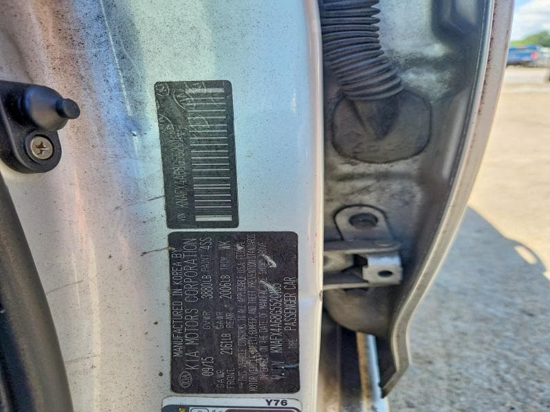 2016 KIA FORTE 12