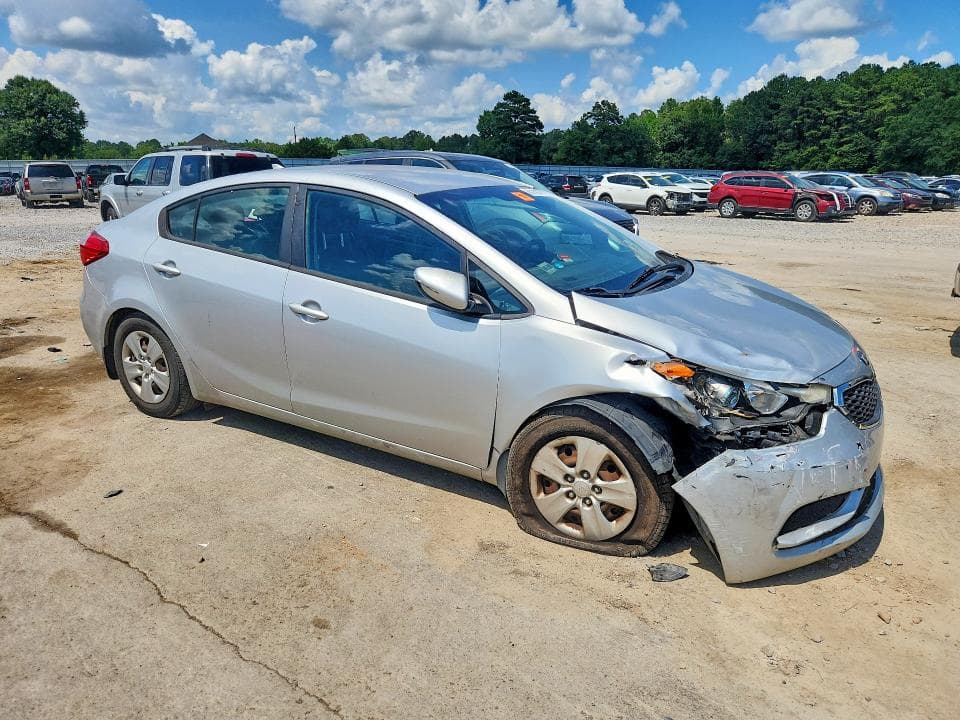 2016 KIA FORTE 4