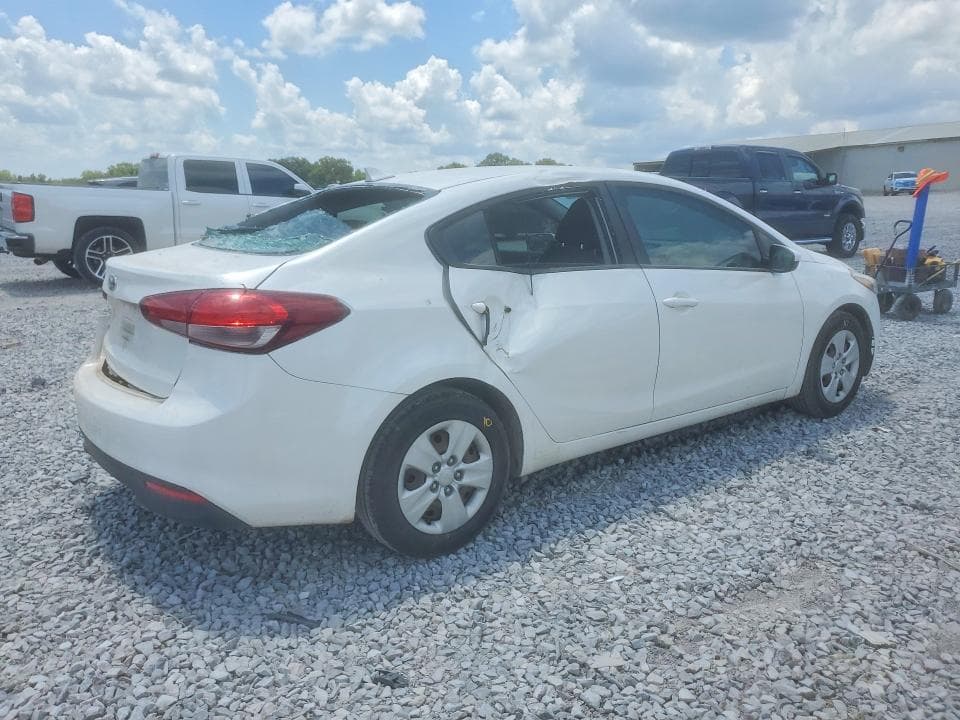 2017 KIA FORTE LX 3