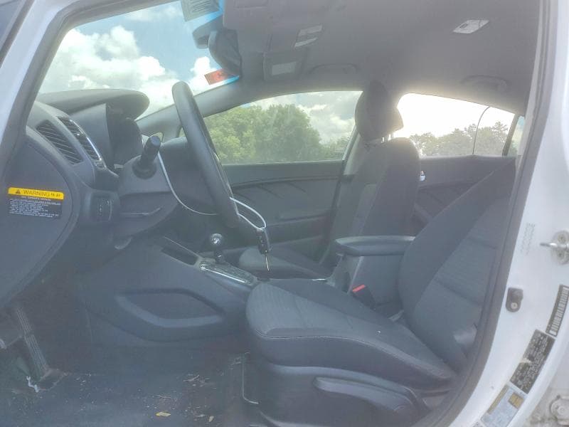 2017 KIA FORTE LX 7