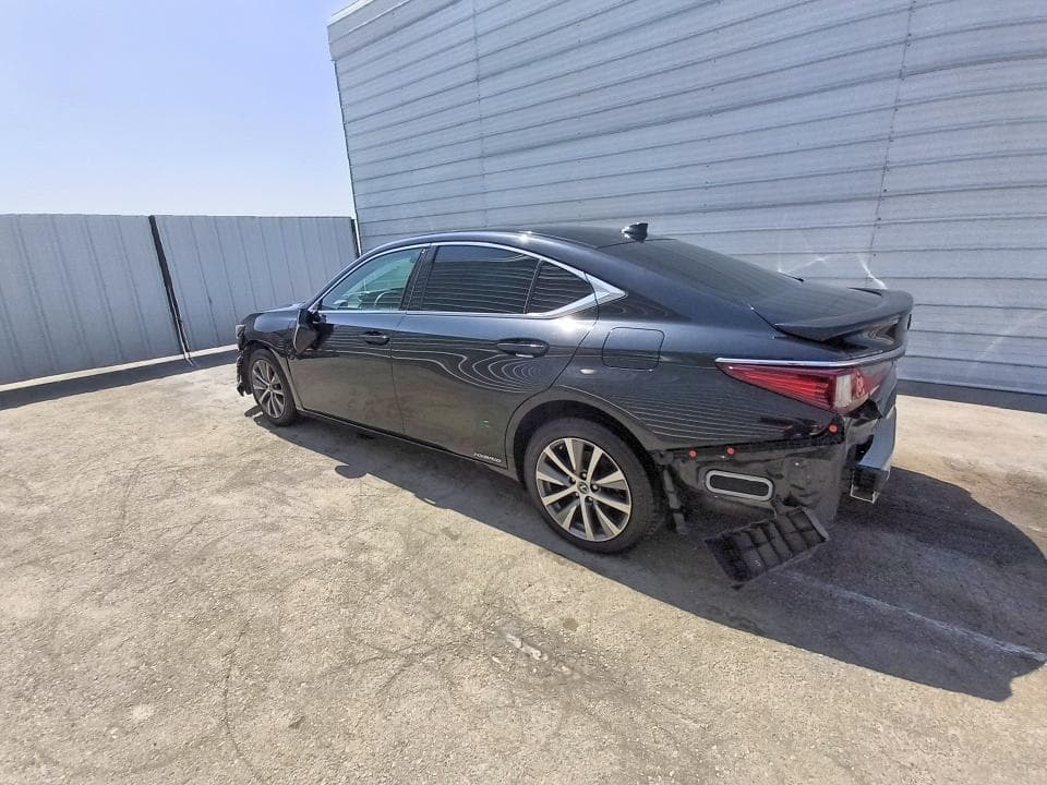 2020 LEXUS ES 300H BASE 2