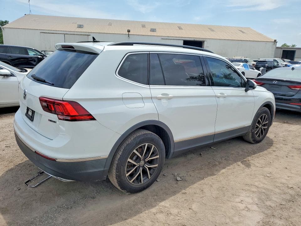 2021 VOLKSWAGEN TIGUAN SE 3