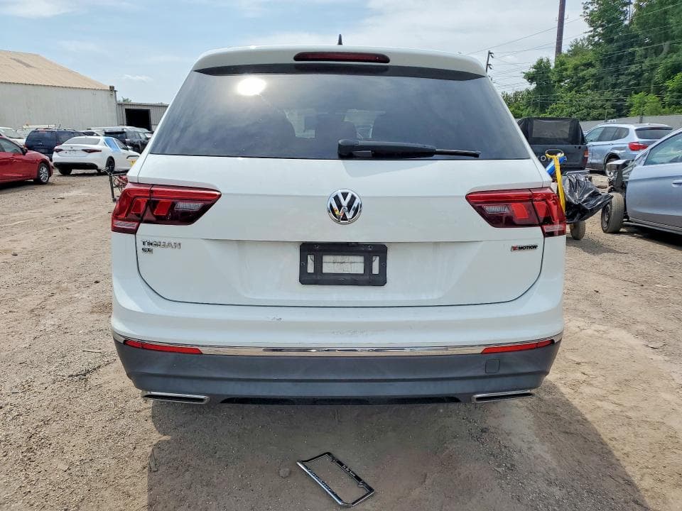 2021 VOLKSWAGEN TIGUAN SE 6