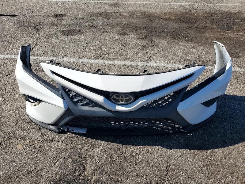 2018 TOYOTA CAMRY SE 12