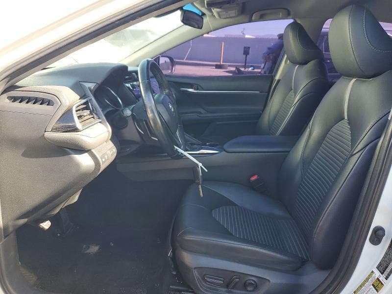 2018 TOYOTA CAMRY SE 7