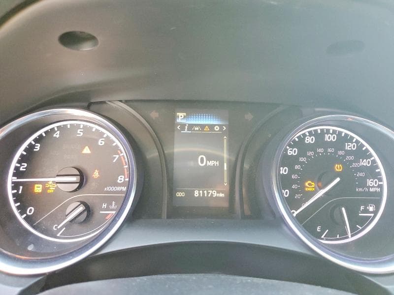 2018 TOYOTA CAMRY SE 9