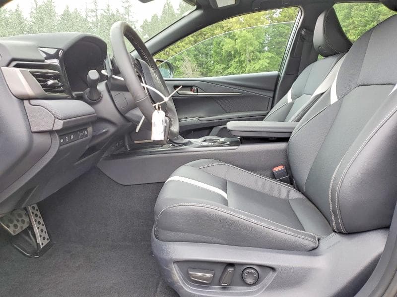 2026 TOYOTA CAMRY SE 7
