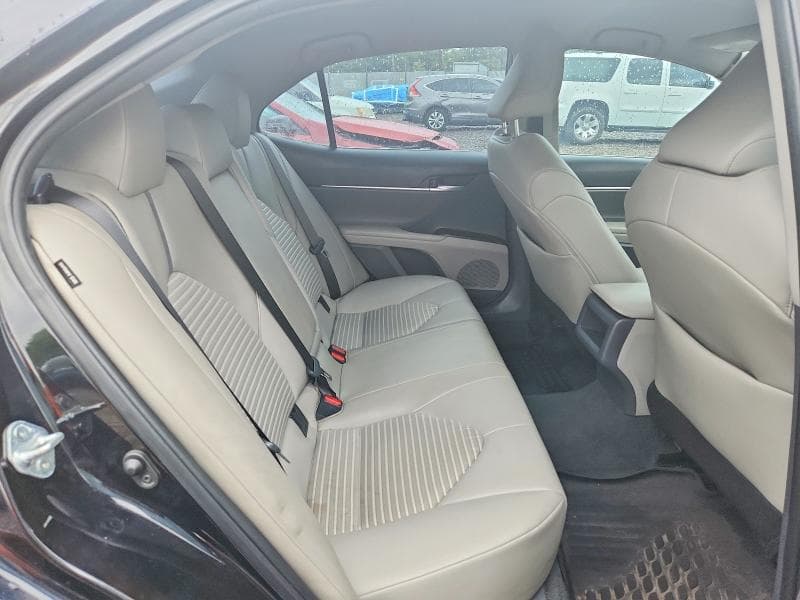 2022 TOYOTA CAMRY SE 10