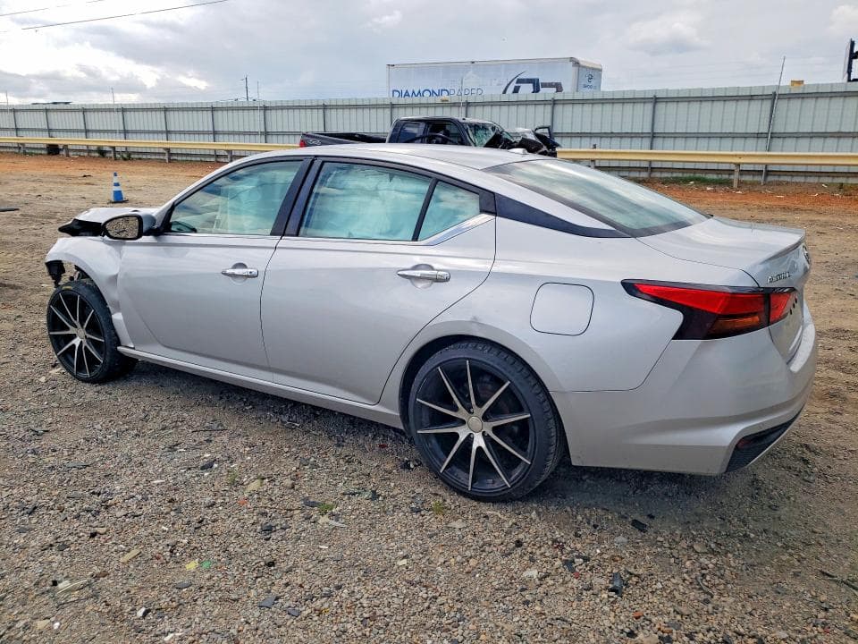 2021 NISSAN ALTIMA SV 2