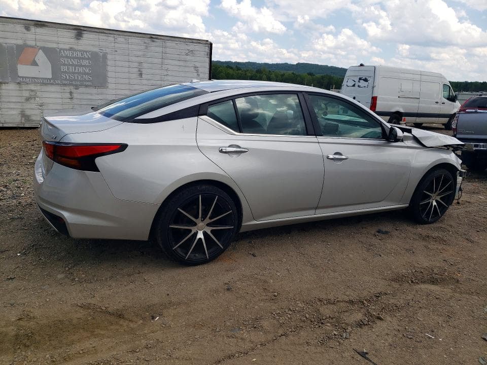 2021 NISSAN ALTIMA SV 3