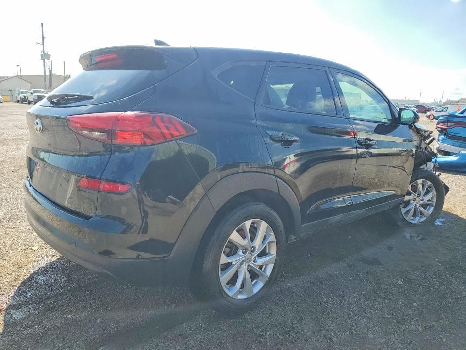 2021 HYUNDAI TUCSON SE 3