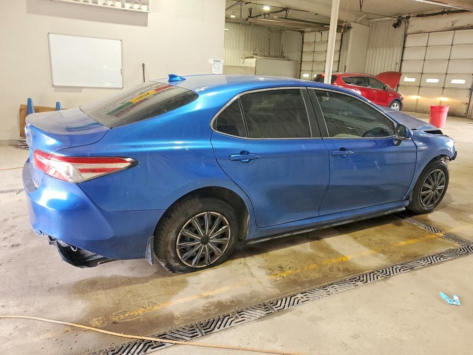 2020 TOYOTA CAMRY LE LE 3