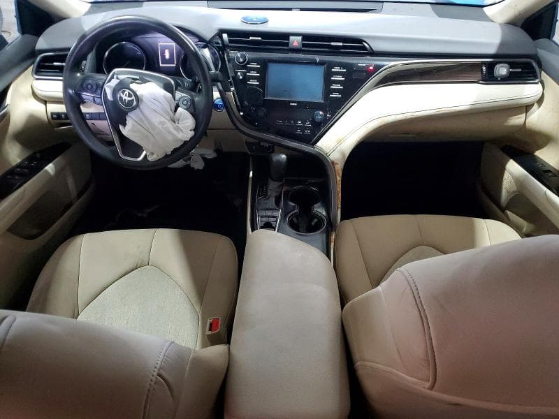2020 TOYOTA CAMRY LE LE 8