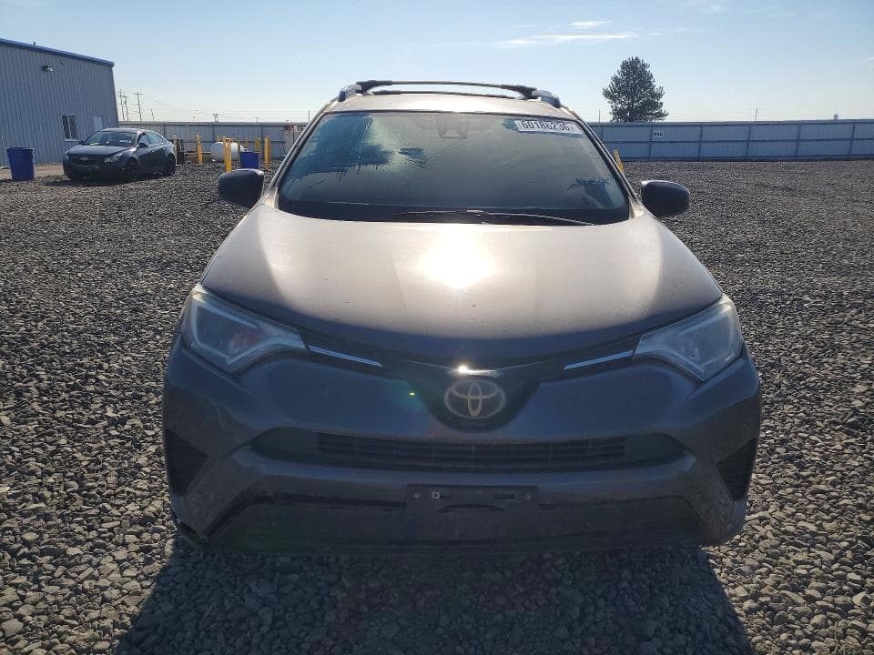 2018 TOYOTA RAV4 LE 5