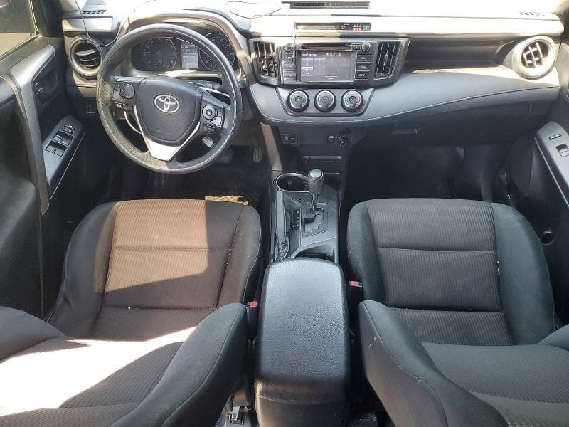 2018 TOYOTA RAV4 LE 8