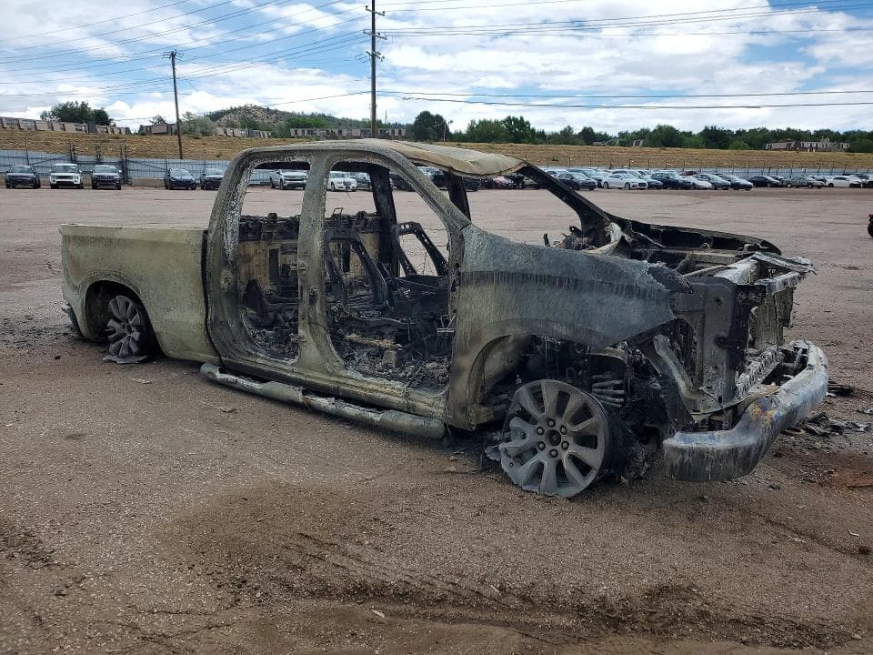 2022 CHEVROLET SILVERADO K1500 LT 4