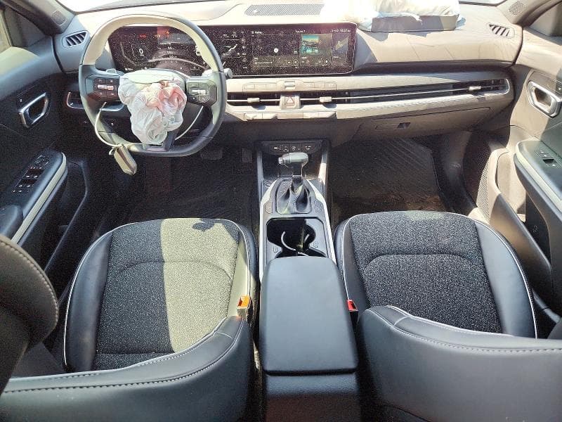 2025 KIA K4 GT LINE 8