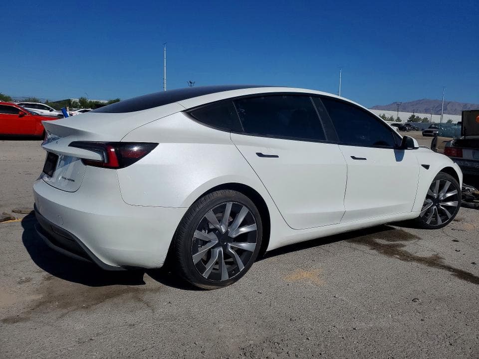 2024 TESLA MODEL 3 3