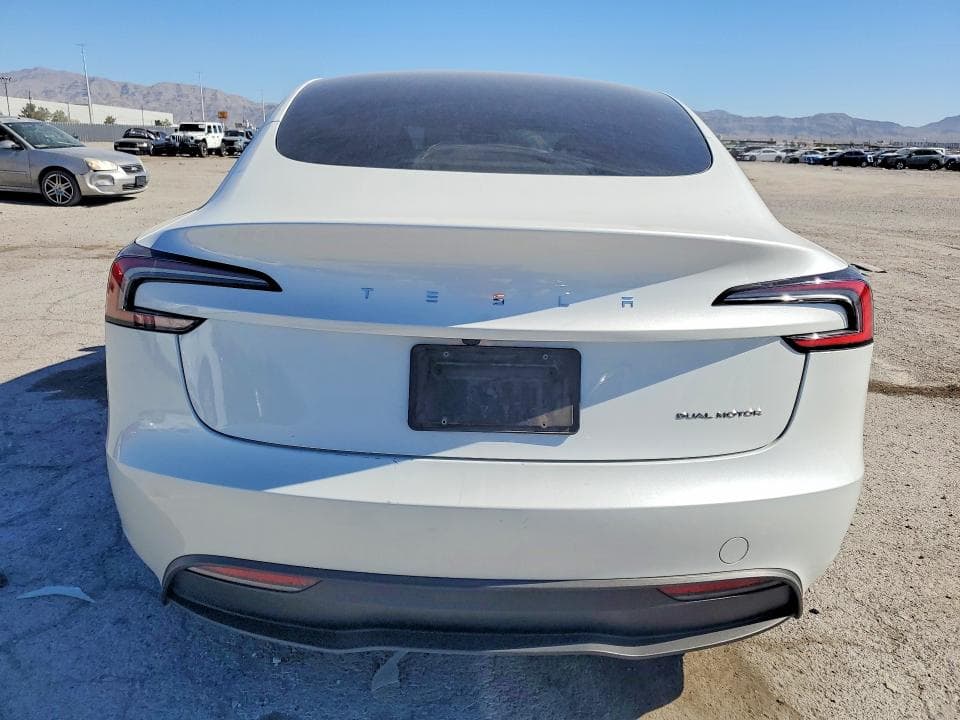2024 TESLA MODEL 3 6