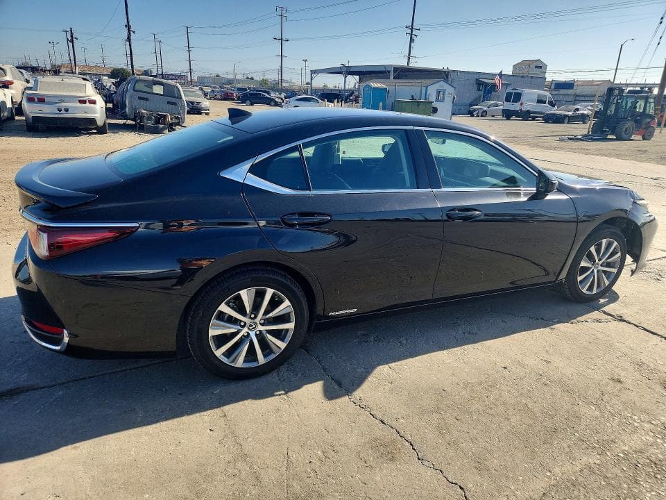 2019 LEXUS ES 300H 300H 3