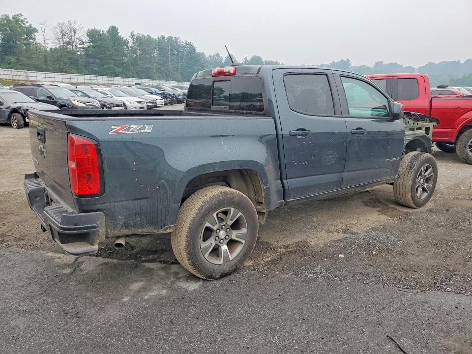2017 CHEVROLET COLORADO Z71 3