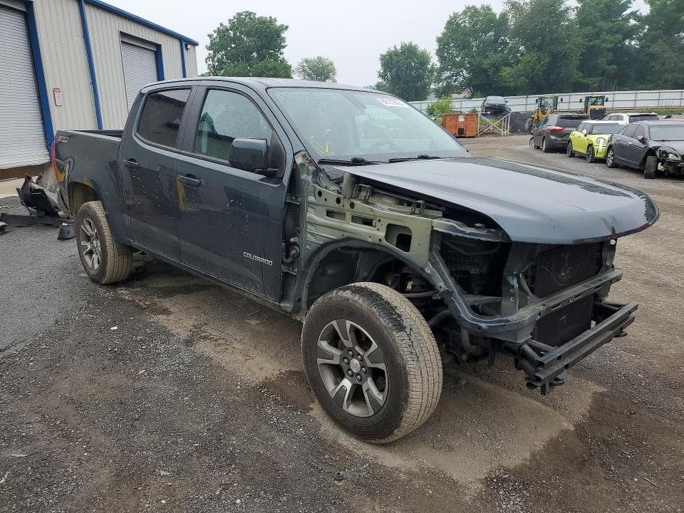 2017 CHEVROLET COLORADO Z71 4
