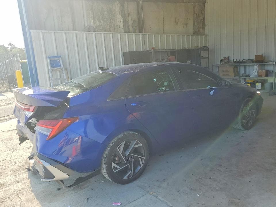 2024 HYUNDAI ELANTRA SEL 3