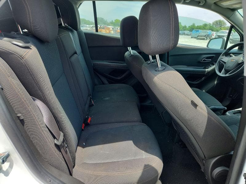 2018 CHEVROLET TRAX LS 11