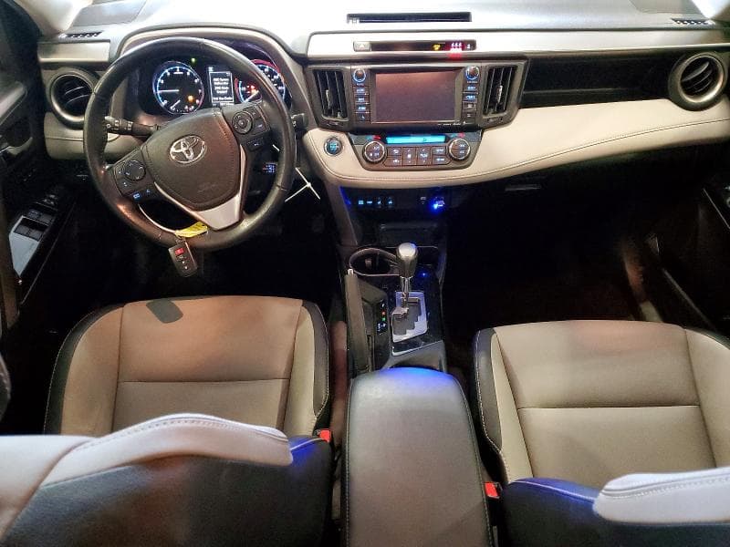 2017 TOYOTA RAV4 LIMITED 8