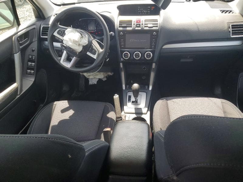 2017 SUBARU FORESTER 8