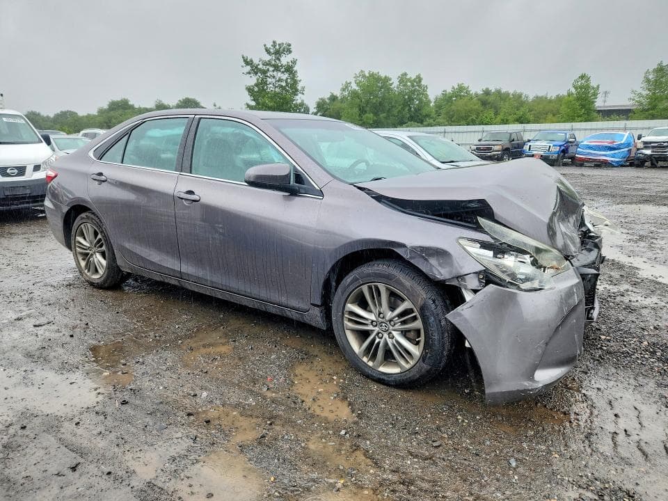 2017 TOYOTA CAMRY SE SE 4