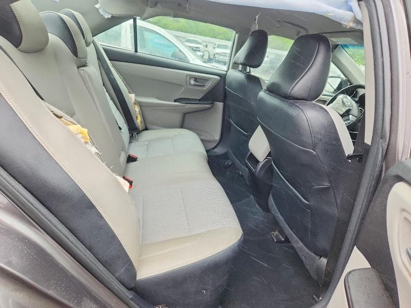 2017 TOYOTA CAMRY SE SE 10