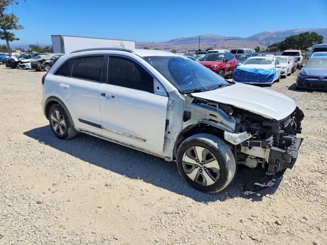 2020 KIA NIRO LX 4