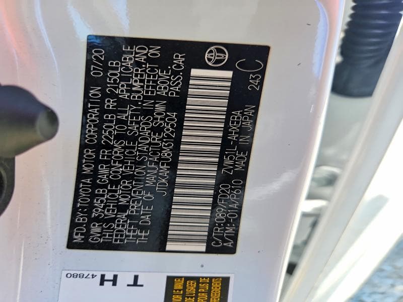 2021 TOYOTA PRIUS LE 13