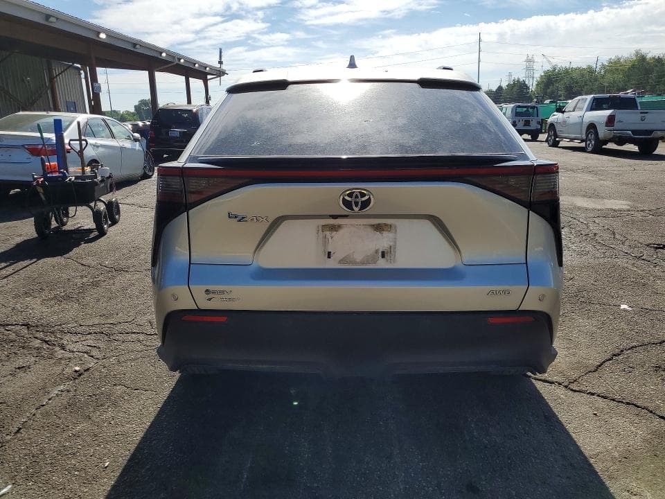 2024 TOYOTA BZ4X XLE 6