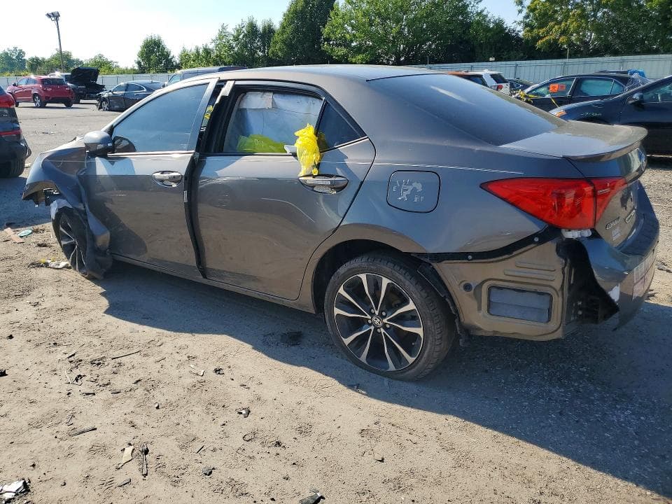2018 TOYOTA COROLLA SE 2