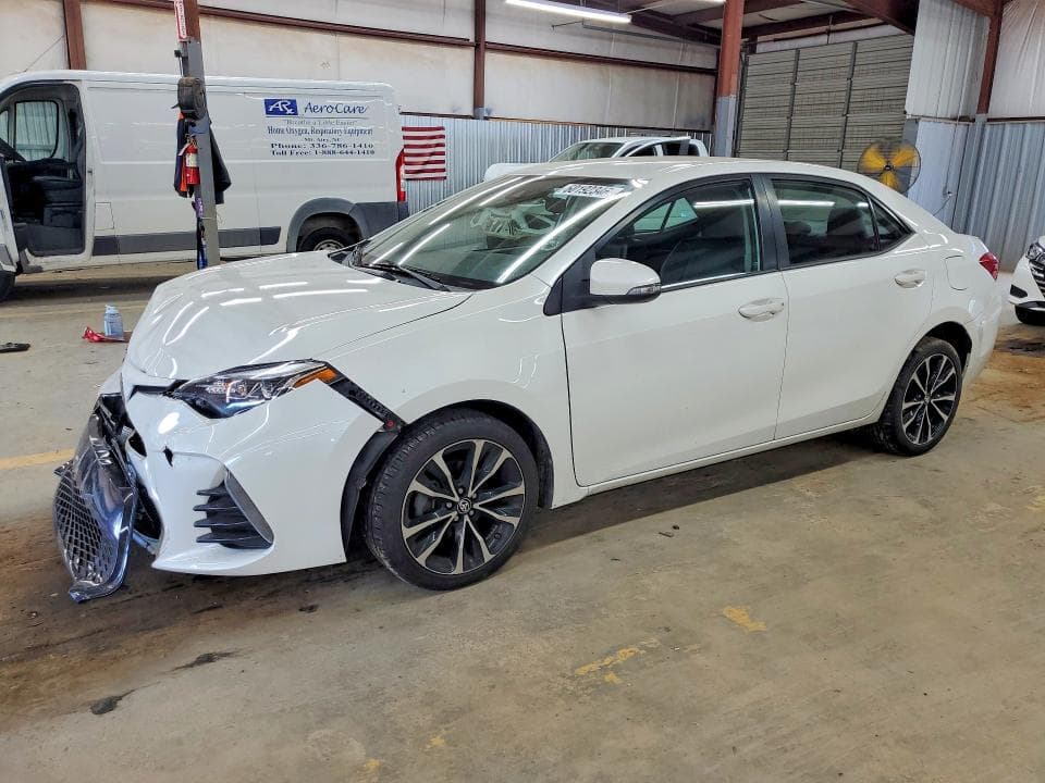 2017 TOYOTA COROLLA SE - 1