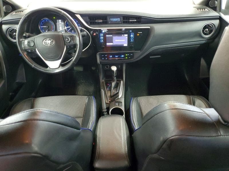 2017 TOYOTA COROLLA SE 8